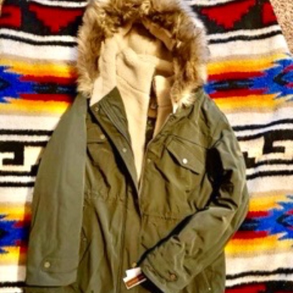 Ugg Jacket with fleece Lining - Picture 1 of 5